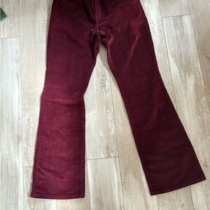 Levi's size 28 725 high-rise boot cut corduroy  Women's Burgundy Jeans